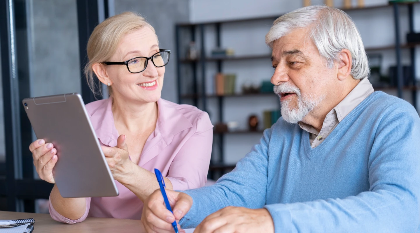 Self-Managed vs Provider-Managed Support at Home (2026)