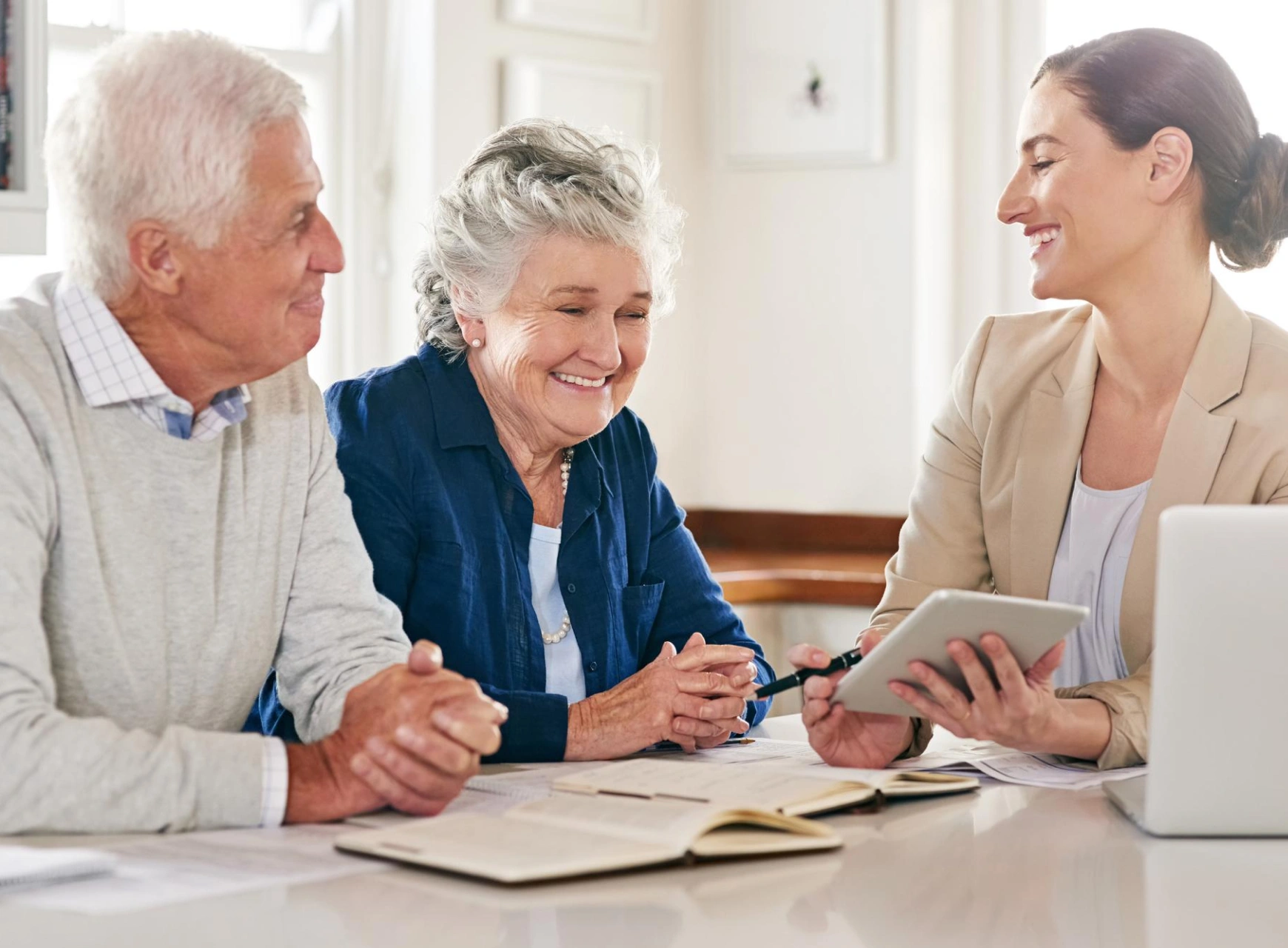 A support coordinator helping an NDIS participant review their plan